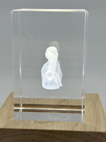 3D-Kristall Portrait "Dart-Spieler" (K9 Glas, 50x50x80mm, beleuchtet)